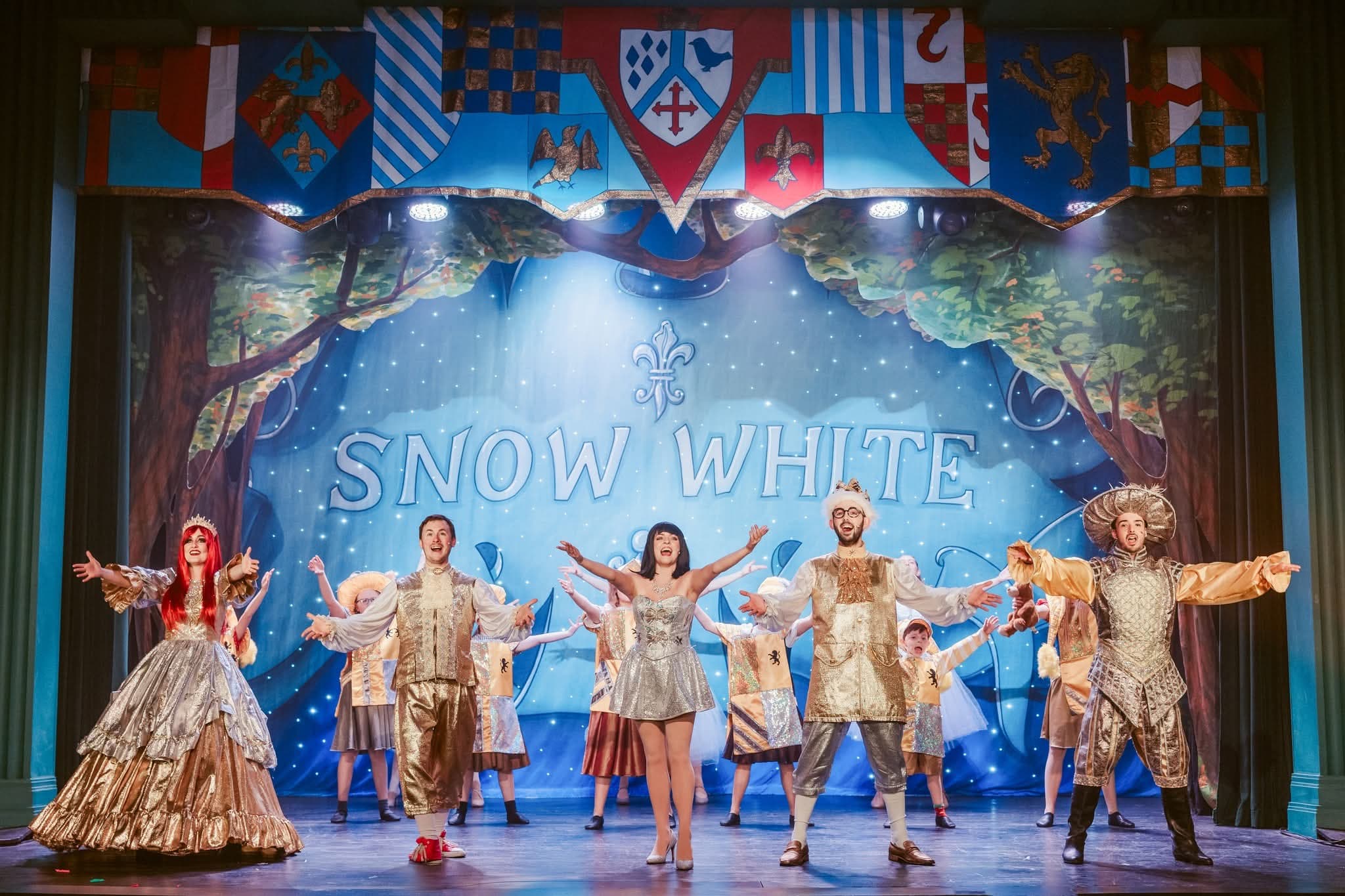Snow White at The Watling Spaces – The Roxy Pantomime Review