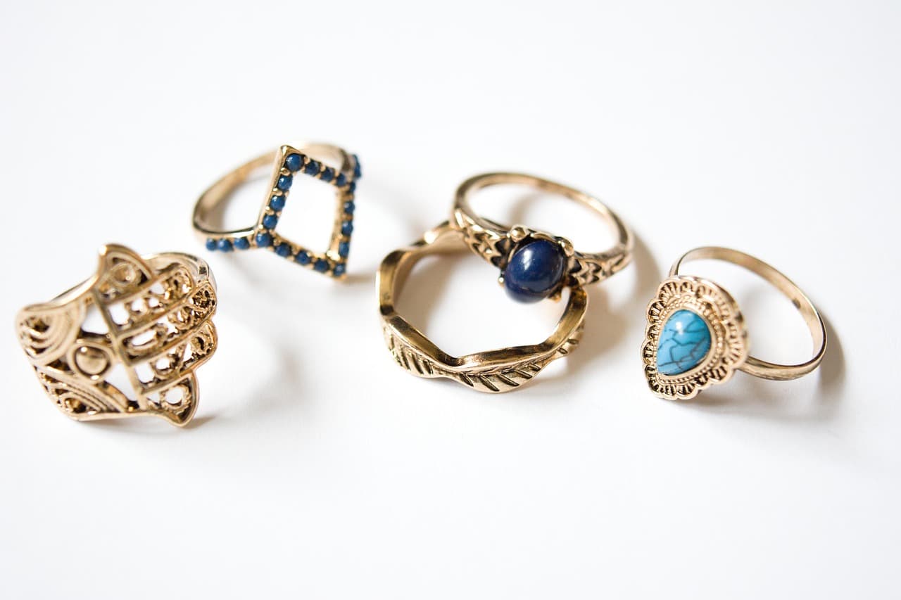 How to Wear Rings for Everyday Fashion