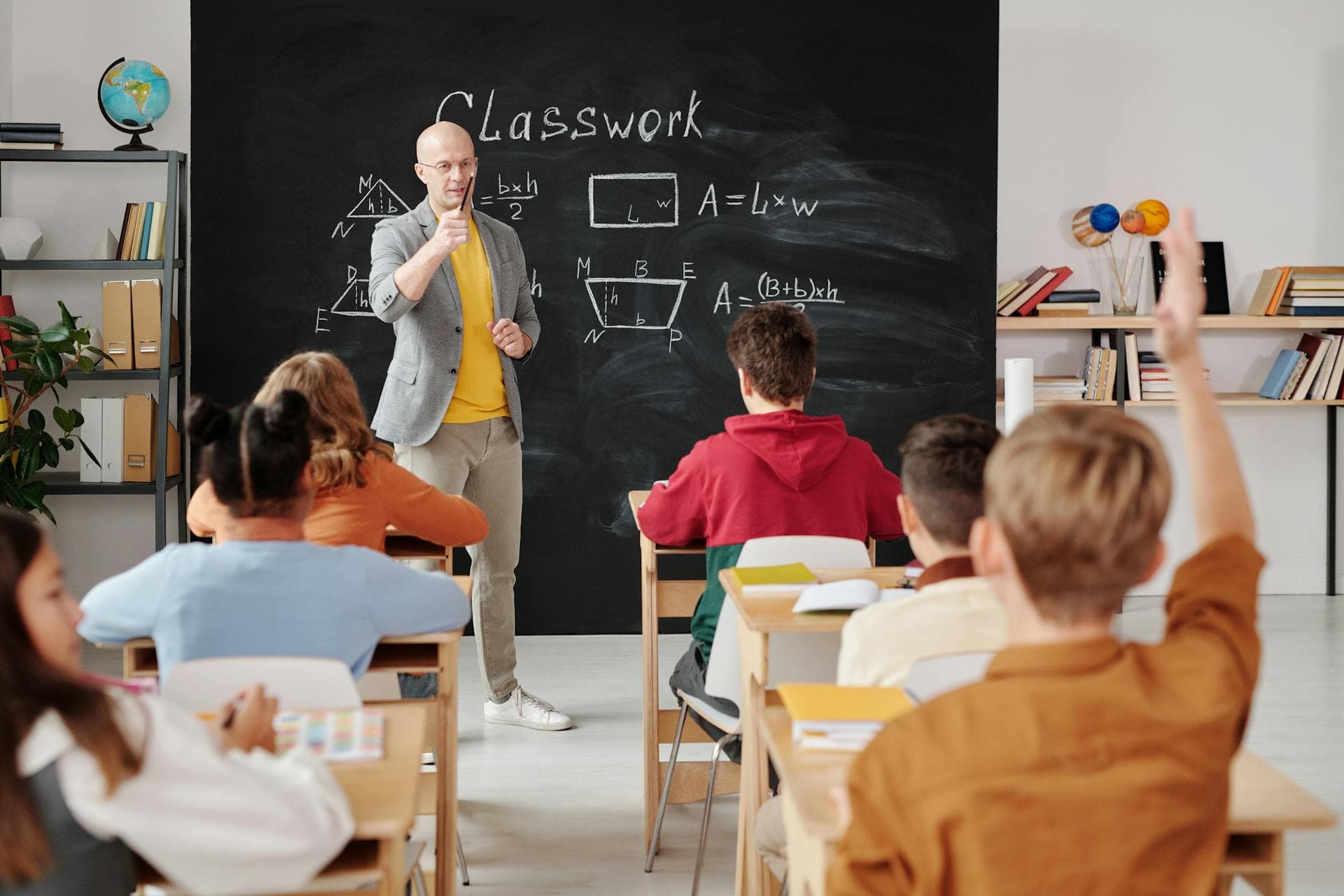 Fair Wages and Wellbeing: Schools Mutual Services Sets New Standards in Education