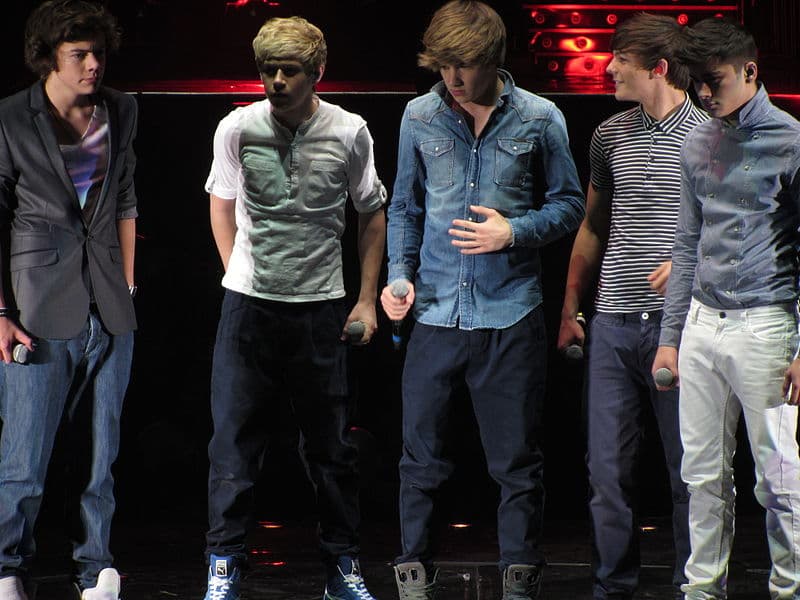 One Direction Ranked First in Global Recording Artist Award