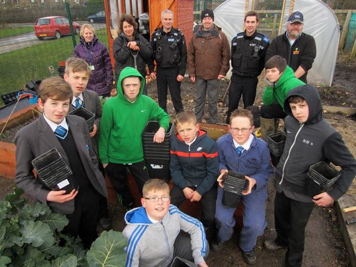 Consett Neighbourhood Police Team Give Back to the Community