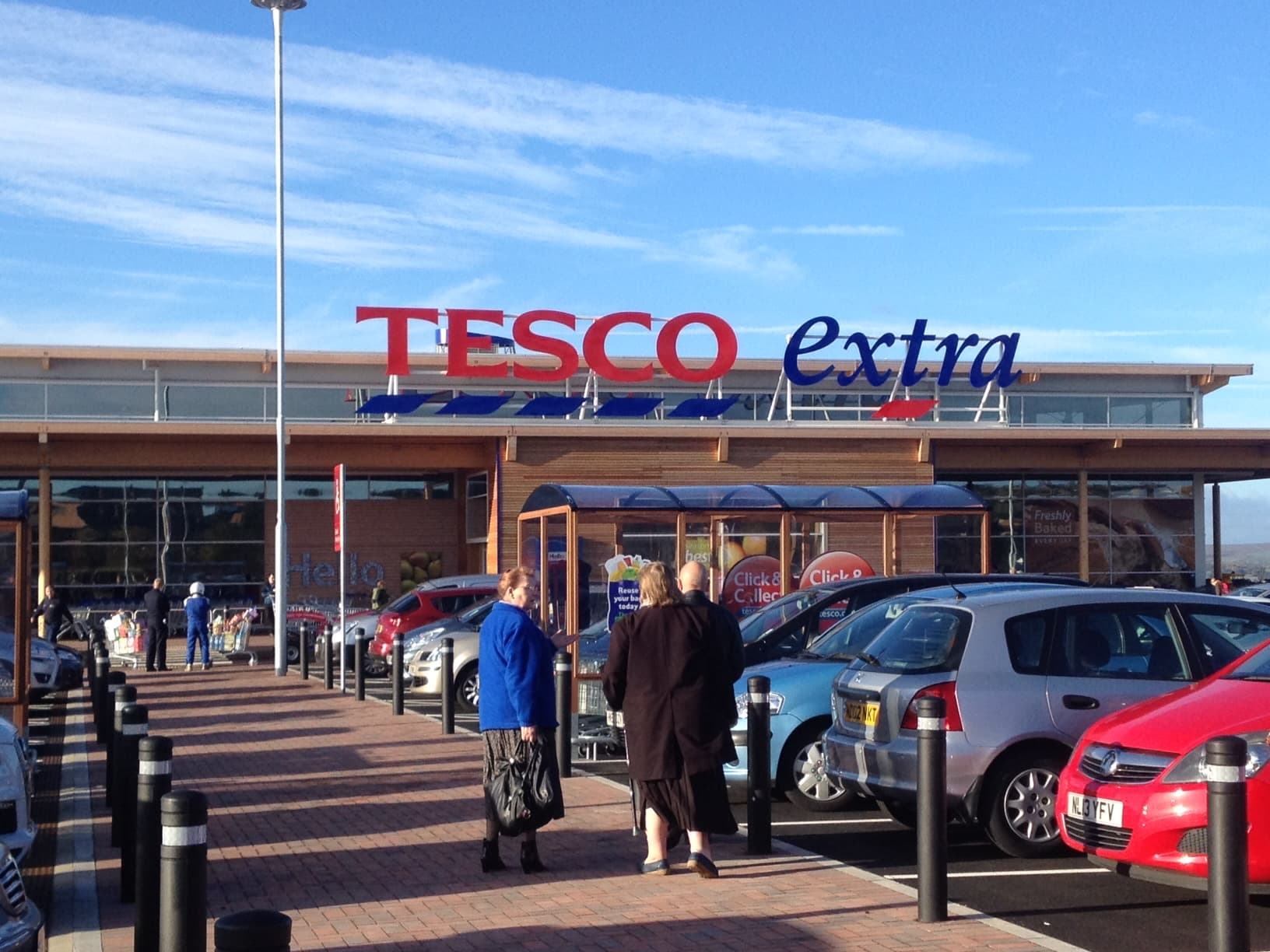 Tesco Extra Opens In Consett