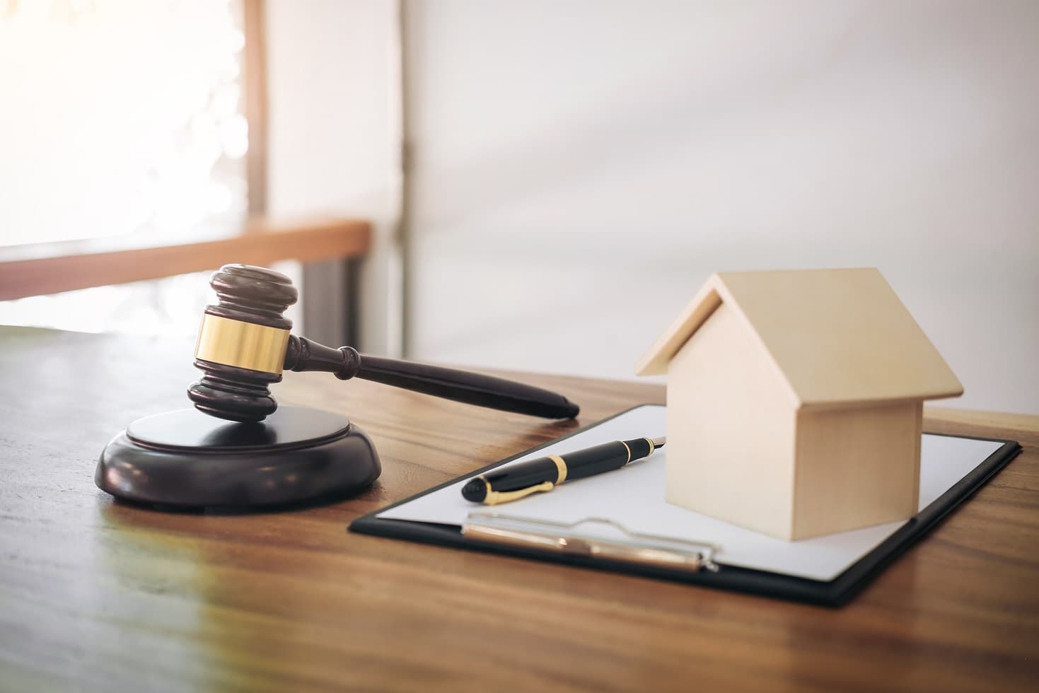 What Do Property Solicitors Do in Commercial Real Estate Transactions?