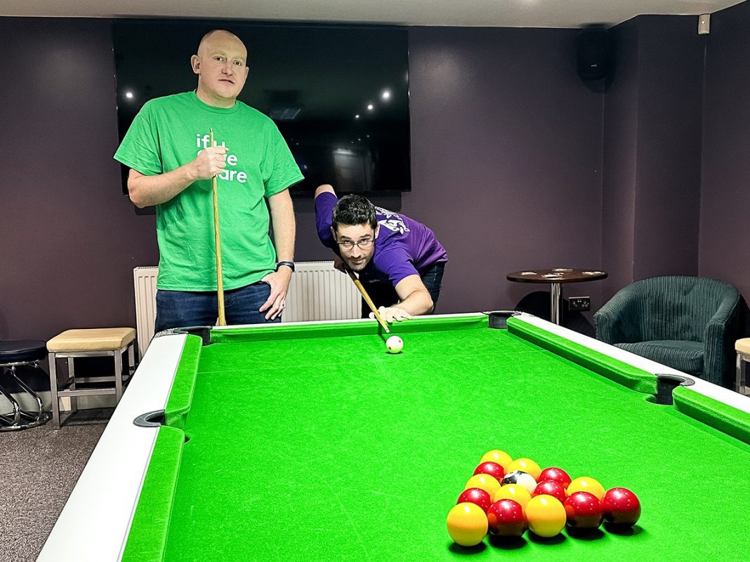 Five Days, One Table: Marc Murray and Colin Pilcher's Quest to Break Records and Raise £10,000 for Charity
