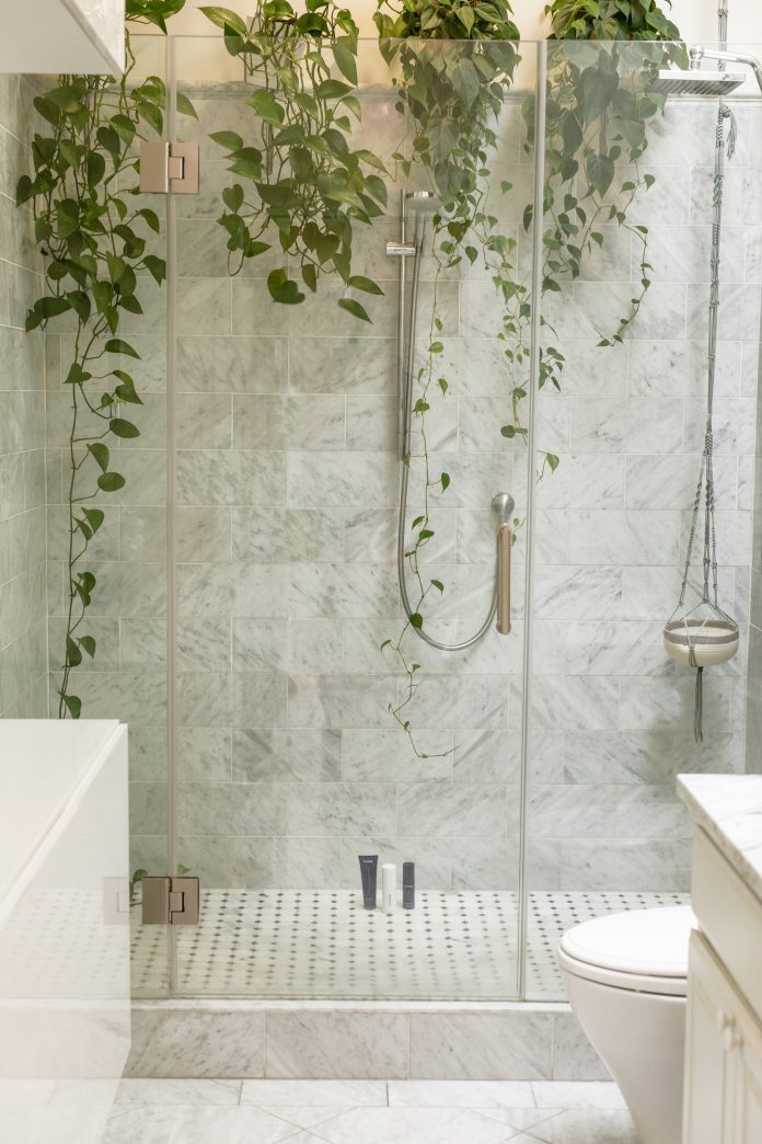 Modernising Your Bathroom on a Strict Budget