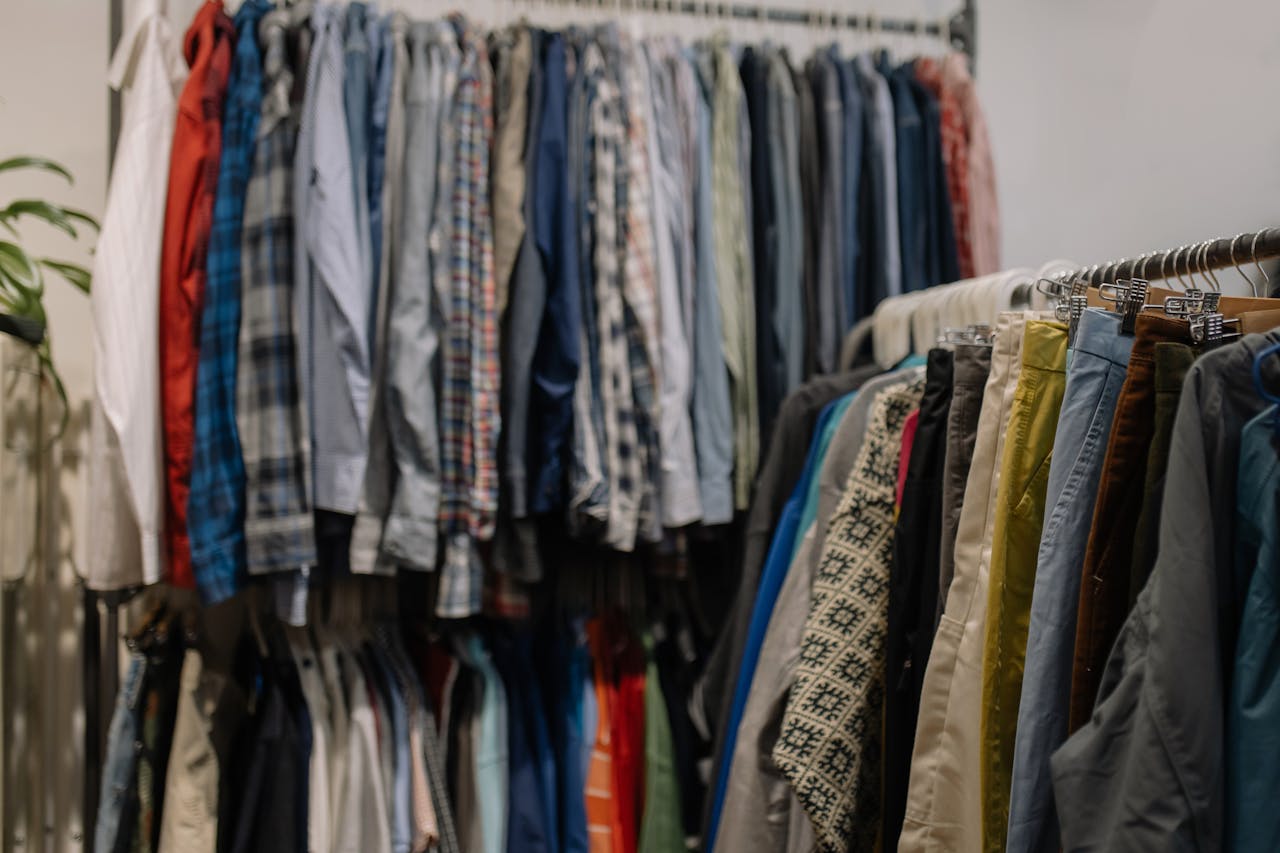 How buying second-hand reduces fashion waste